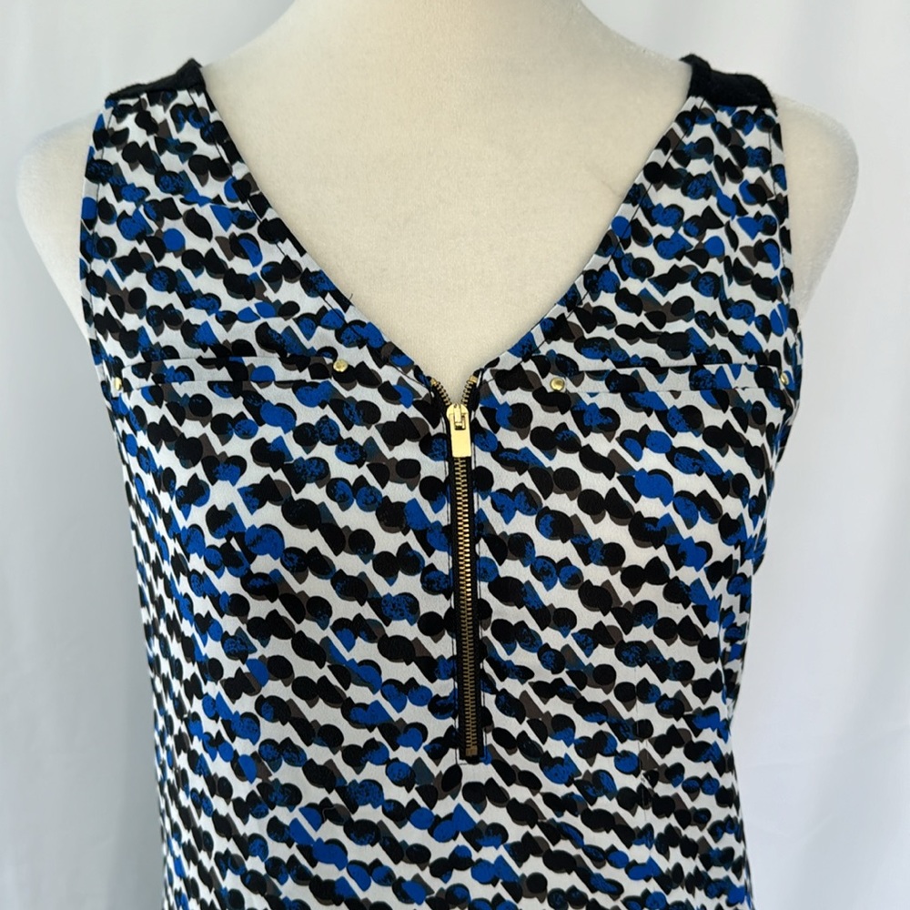 ❤️3/$30 Express Tank Top - Picture 2 of 8